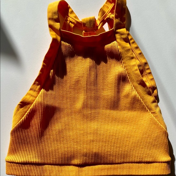 Seamless Out From Under Ribbed Bra Top - Picture 3 of 4